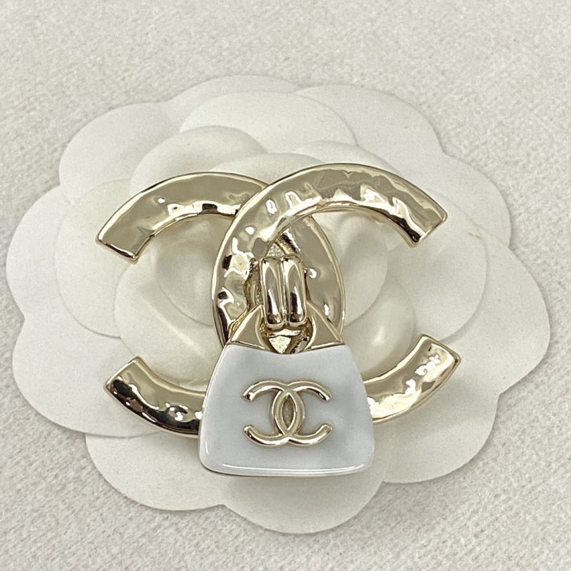 Chanel Brooches - Click Image to Close